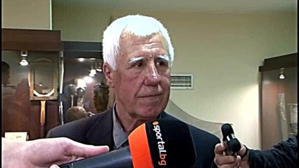 Паро Никодимов представи автобиографичната си книга