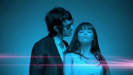 Space Cowboy ft Paradiso Girls - Falling Down 