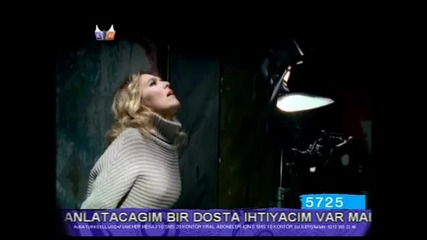 Demet Akalin - Gururum