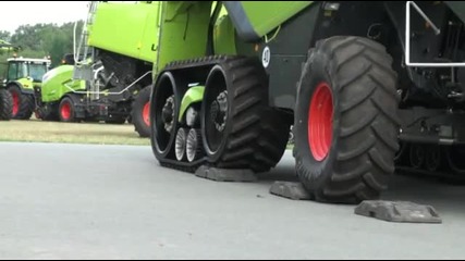 New Claas Lexion 600 700 combine harvesters