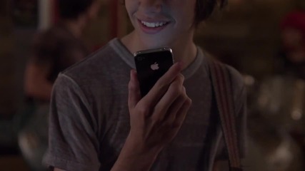 Apple - iphone 4s - Tv Ad - Богът на рокът