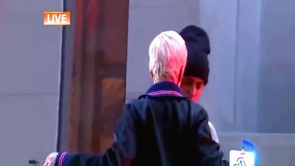 Justin Bieber ft. Halsey - The Feeling (live On The Today Show)