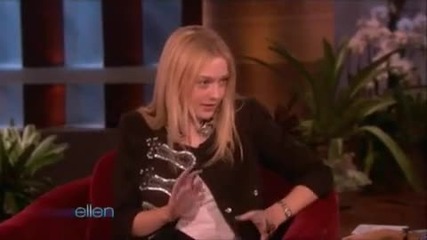 Новолуние!! Дакота Фанинг в шоуто на Елън Дедженеръс (16 . 11 . 2009) 