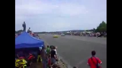 audi rs4 vs. chevrolet corvette zo6