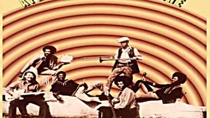 African Music Machine - Black Water Gold (pearl) 1972 inst.