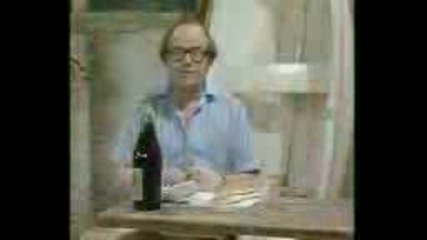 Benny Hill - Holiday 1983 Part 2