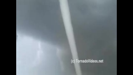 Торнадо отблизо