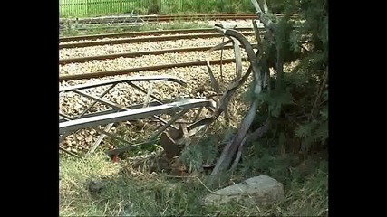 Тежка катастрофа с две жертви спря движението по Жп - линията Пловдив - София