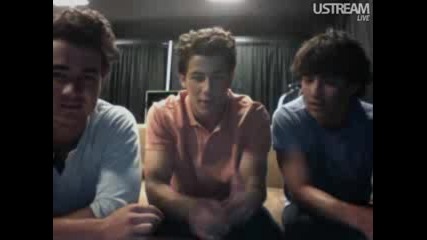 Jonas Brothers (live Chat)
