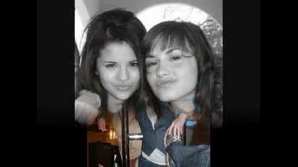 demi lovato and selena gomez best friends =) 