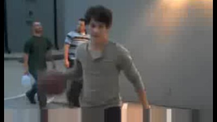 Nick Jonas Basketball Extraordinaire