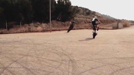 Crazy Motorcycle Stunts and Tricks! - bikers are awesome