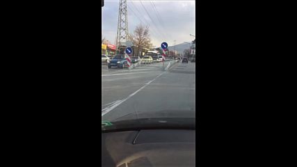 Умишлено стесняване на улица
