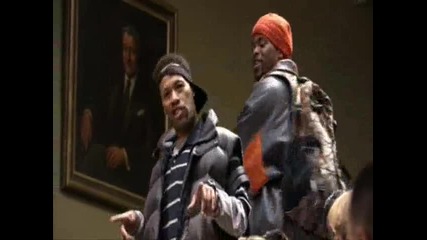 * С М Я Х * Redman и Methodman се подиграват с професора! 