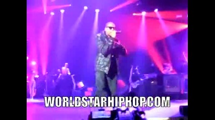 Rihanna Brings Out Young Jeezy To Perform Hard Live In London + Jay - Z Run This Town 