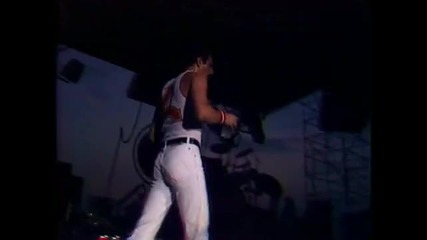 Queen - Play the Game - Live 1982 H D