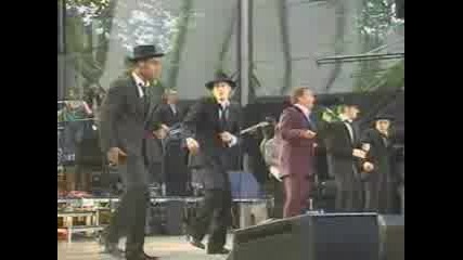 Blue & Tom Jones - You Can Leave Your Hat On