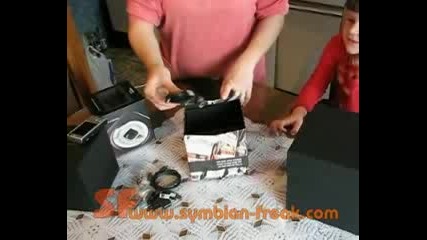 Nokia N95 Unboxing - The Famous Black Box Is In Da House!