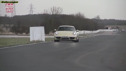 Audi R8 V10 vs Porsche 911 Carrera 4s