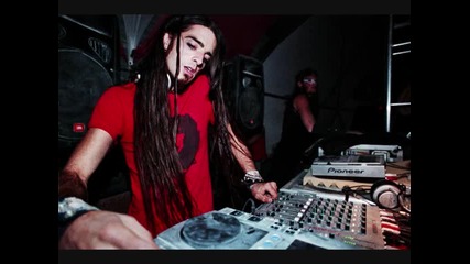 Far East Movement feat. The Cataracs - Like A G6