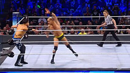 Mansoor & Cesaro vs. Los Lotharios: SmackDown, Nov. 5, 2021
