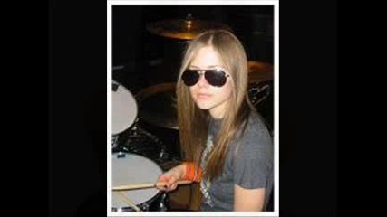Avril Lavigne - Снимки+ Песента Girlfriend
