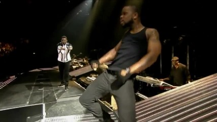 Usher - More ( Omg Tour Live at the O2 )
