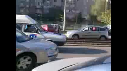 Перфектния шофиор (жена)