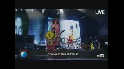 Red Hot Chili Peppers - Live - At Rock In Rio 2011 part 1