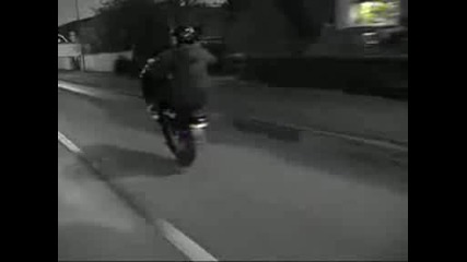 Malaguti f12 wheelie