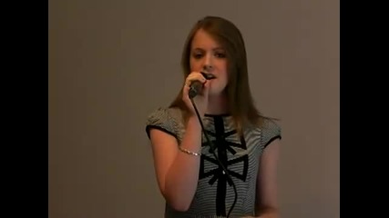 Талантливо момиче пее Disturbia на Риана 