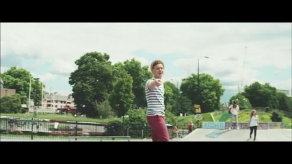 Olly Murs ft. Rizzle Kicks - Heart Skips a Beat (official video)