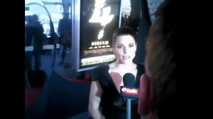 Нийв Кембъл на премиерата на филма си Писък 4 в Торонто