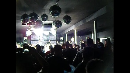 Double D In The Club 2