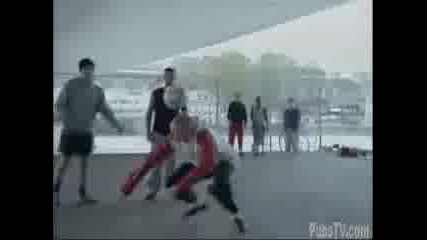 Animator Play Football