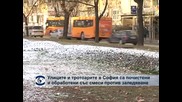 Улиците и тротоарите в София са почистени и обработени със смеси против заледяване