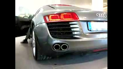 Audi R8 Starting Up
