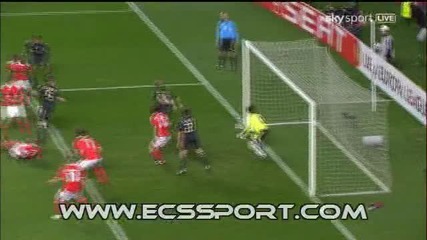 Benfica 0 - 1 Liverpool (agger goal) 