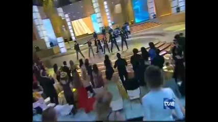 Besame Sin Medio live