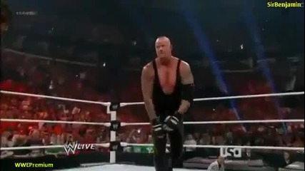Гробаря се завръща и помага на Кейн ! - Raw 1000 23/07/12