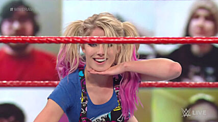 Alexa Bliss vs. Nikki Cross: Raw, Feb. 1, 2021