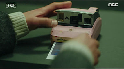 Item (2019) / Нещо - E013-e14 bg sub(1/2)