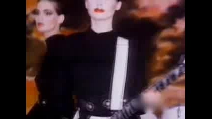 Robert Palmer - Addicted To Love