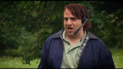 Bbc Comedy Футболен коментатор с Ray Stubbs