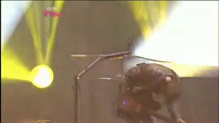 Muse - Hysteria (live @ T in the Park 2010) 