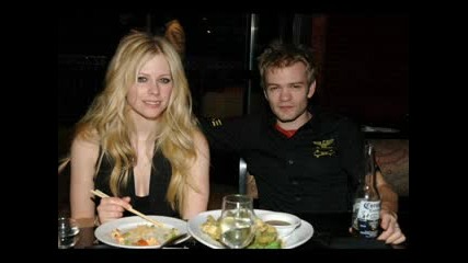 Lavigne - Girlfriend Qki Snimki