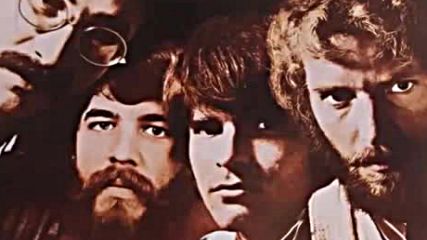 Creedence Clearwater Revival - Travelin band