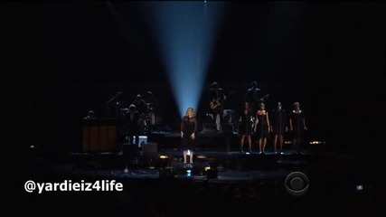 Невероятно изпълние на Adele – Rolling In The Deep (grammy Awards 2012)