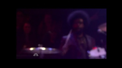 Премиера: Sky Ferreira - Everything Is Embarrassing ( Live @ Late Night )