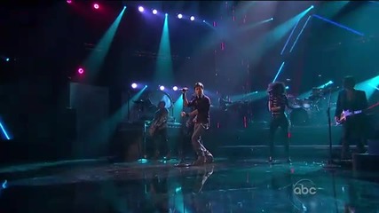 Невероятно изпълнение на Enrique Iglesias - I Like It / Tonight American Music Awards 
